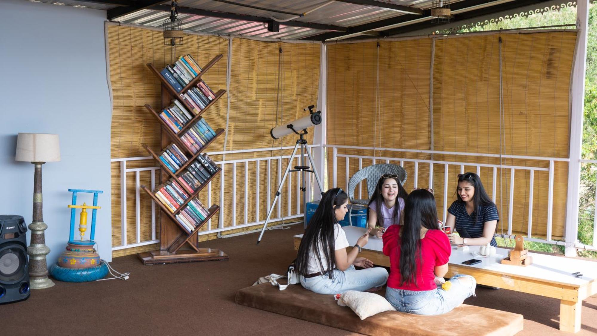 The Rare One'S Mukteshwar - Resort & Cafe エクステリア 写真