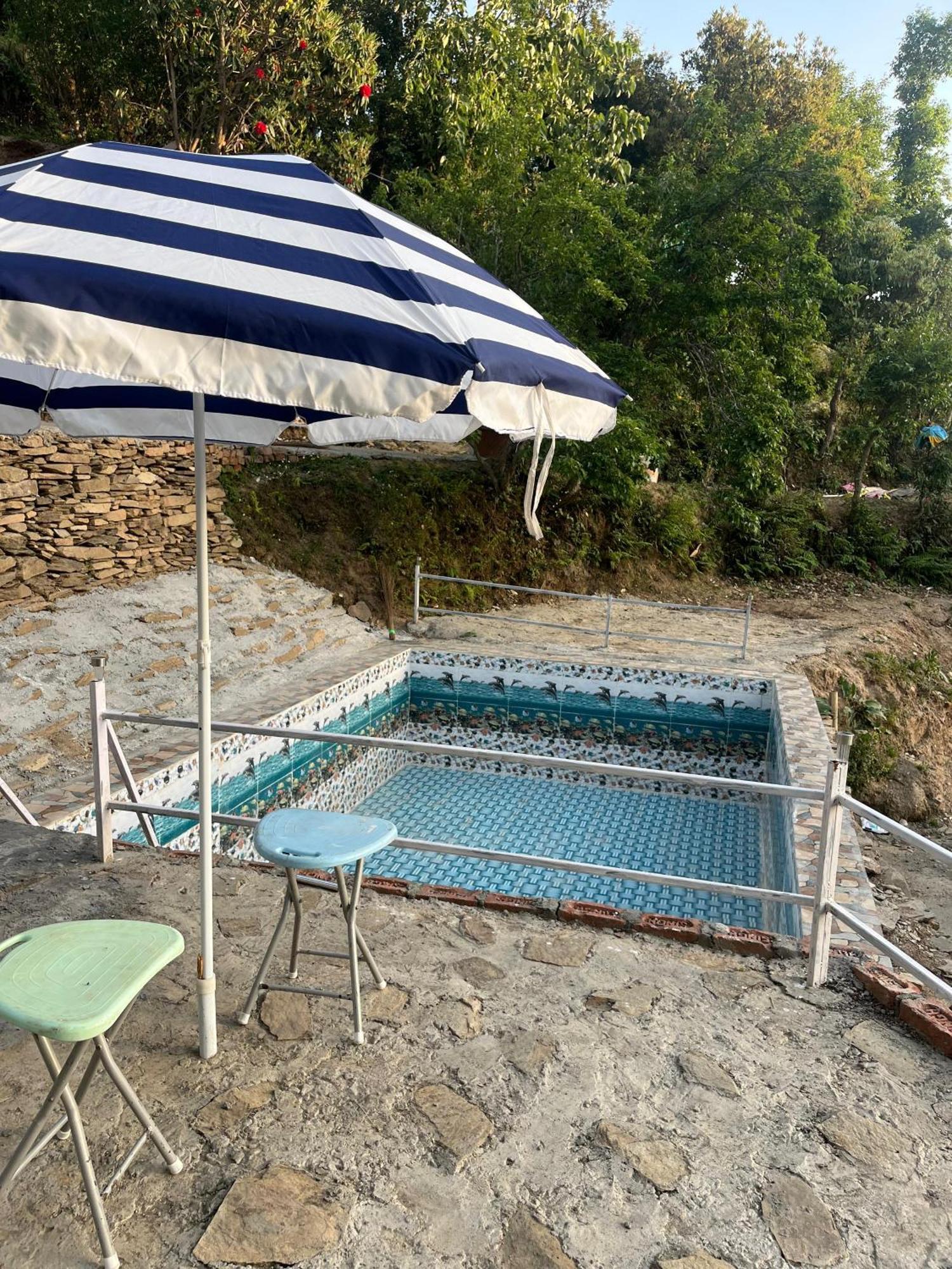 The Rare One'S Mukteshwar - Resort & Cafe エクステリア 写真